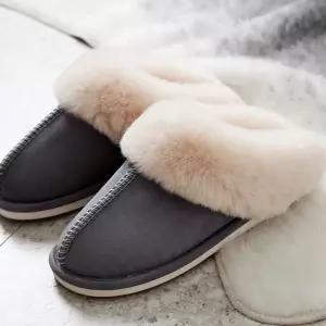 남녀공용방한템 러블리 홈웨어 플랫 퍼 슬리퍼