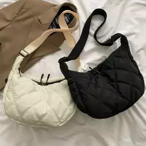 데일리 크로스 백 가벼운 투웨이 나일론 여성 크로스 백 지퍼 여행용 사계절 직장인 숄더백 호보백 나들이