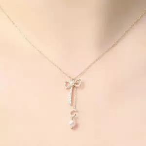 (비쥬홀릭) 실버925 골드도금 리본 진주볼 목걸이 WFF9F53