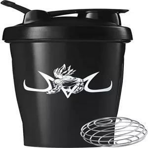 단백질을 위한 20온스 병 쉐이커는 멋진 와이어 거품기 헬스장 운동 전후용 영양 쉐이커 컵과 혼합되어