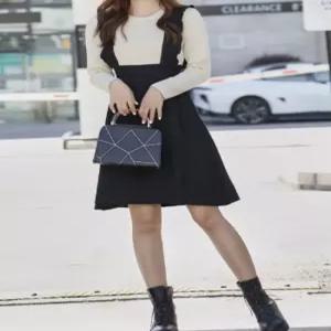 소장가치 슬림핏 프릴 멜빵 니트 원피스 투피스 느낌 레이어드 뷔스티에 롱 셔링 봄 가을