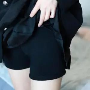 겨울여자속바지 두툼 학생속바지 겨울 융털기모 밍크속치마 빅사이즈