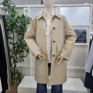 [부루앤쥬디]아웃포켓싱글하프코트 라이트베이지 BBSCHT002P