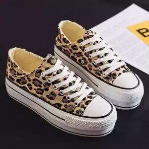 접어서 신을수 있는 여성용 키높이 운동화 캔버스화 WFD5974