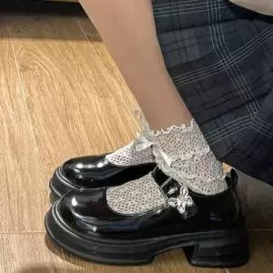 귀여운 둥근앞코 나비 통굽 메리제인 여성 로퍼 WF8AA0F