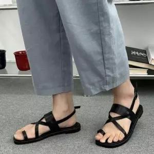 클래식 컬러 데일리 디자인 쪼리 멀티 스트랩 샌들 WE93E87