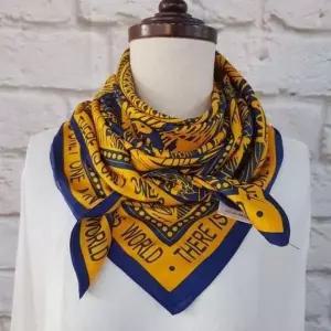 [애슬릿] 여성 스카프 미니 쁘띠 정사각 간절기 반다나 머플러