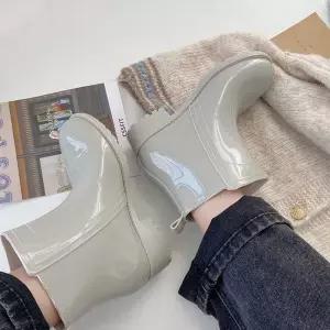 신발싸게파는곳 여성 캠핑화 패션 코디 낚시 장화 비올때 레인 부츠