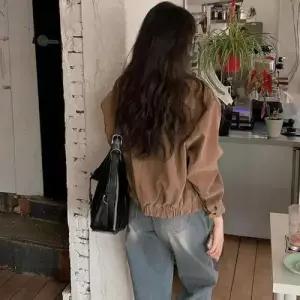 여사친 빈티지 야구 잠바 슬림핏 메일라드 계열의 무스탕 복 코트 1PICK1