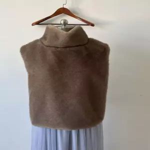 페이크퍼 캐주얼 인조 모피조끼 넥워머 자켓 목폴라 퍼원단