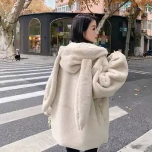 인조밍크 루즈핏 크림화이트 지퍼형 길이 따뜻한 후드 페이크퍼코트