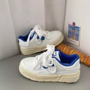 여친 화이트 가을 캐주얼 베이커리 슈즈 하이탑 통굽 MN 초중학생 스포츠 보드화 OOTD3