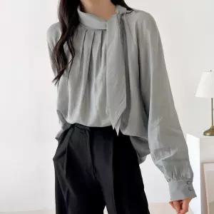 여성 드레이프 타이 하객룩 쉬폰 블라우스 NYS-WBL-5143-그레이블루