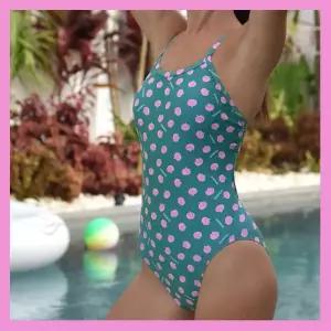 예쁜 수영복 브랜드 여자 강습 여행 카키핑크 복숭아 컷아웃백 귀여운수영복 블링블링 청순섹시