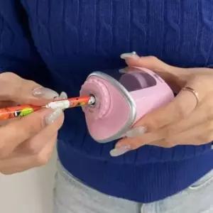 [문구/오피스] 자동 연필깎이 핑크 수동연필깍기 미니연필깎이 사무실연필깎이