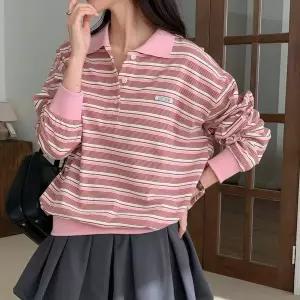 [하프클럽/다잇템]여자 패치 단가라 반오픈 럭비티 카라넥 맨투맨