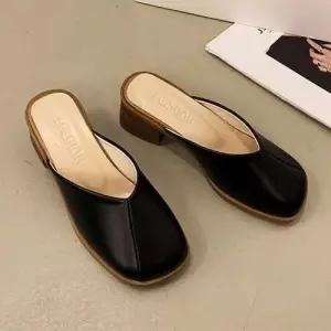 페미닌 블로퍼 모던 여성 통굽 레더 뮬 미들힐 WFFPMTP