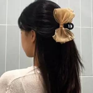 왕리본집게핀 헤어집게핀 쉬폰 베이지 왕리본 WFFPXTC