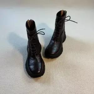 엘럽 여성 워커힐 소가죽 통굽 워커 슬림핏 리얼 가죽 힐 스트랩 슬림 부츠 박템5