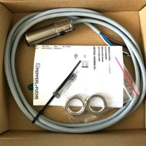 1PCS PEPPERL+FUCHS 새로운   OBT500-18GM60-E4