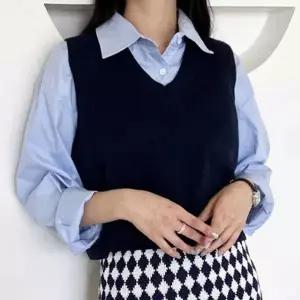 브이넥 크롭 니트조끼 블라우스 티셔츠 레이어드