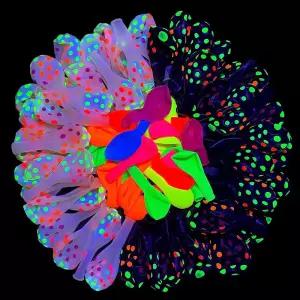 60Pcs 네온 파티 글로우 풍선 UV 폴카 도트 블랙 라이트 어둠 속에서 빛나는 헬륨 라텍스 장식