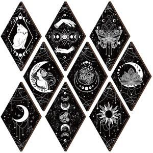 Qunclay 9Pcs 보호 벽 장식 달 페이즈 월 아트 미니멀리스트 나무 방 고딕 스타와 침실 거실 농가 장식을 위한 페디언트 소박한 매달림