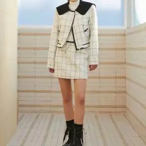 백화점 에고이스트 앞지퍼 디테일 비죠 포인트 미니 스커트 ER1WS