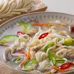 쫄깃한 생면 바지락 칼국수 3인분 생면+소스+바지락)