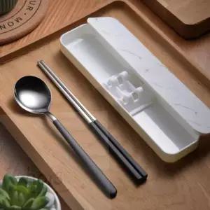 ( )호이 휴대용 수저 2세트 화이트 화이트 수저젓가락세트 다회용수저 젓가락케이스_24598197