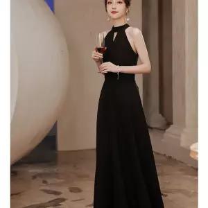 블랙홀터넥드레스 결혼식2부 블랙드레스 블랙 돌잔치