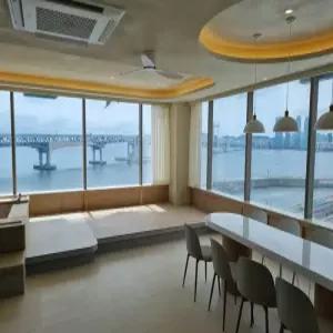 [부산 펜션] 부산 바다산책풀빌라 (광안리,수영)