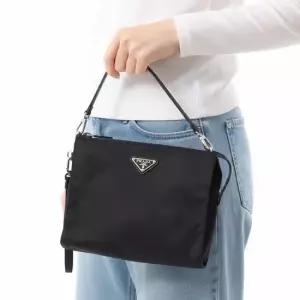 PRADA 26SS 2NE789 2DMH F0002 RE-NYLON 스트랩 파우치)