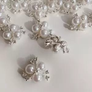 [셀러허브]10개입 실버 트리플 펄 플라워 파츠 (S15072478)