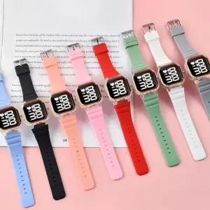 [셀러허브]LED 디지털 손목 시계 스크린 디스플레이 아이 공용 패션 컬러 사각 (S32586346)