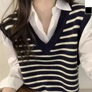 여성 브이넥 스트라이프 조끼 1P 간절기 패션 베스트