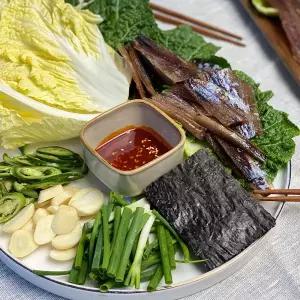 제철 별미 손질 꽁치 과메기 10미 (20쪽) + 야채풀세트/ HACCP인증 아이스박스 포장 완전 손질