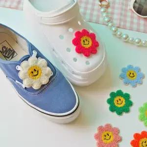 아트박스 올패턴 슬리퍼 신발끈 와펜 장식 뽀글이 스마일 플라워)