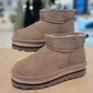 [롯데백화점]베어파우 RETRO SHORTY 여성 플랫폼 통굽 털신 양모 어그부츠 스톤 K2940276QD-W 4CM