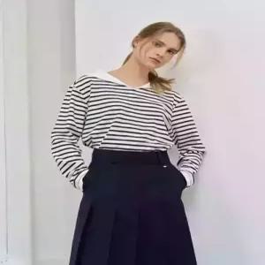 제네럴아이디어 generalideastandard 세일러 스트라이프 롱 슬리브 티 NAVY WBE1L01515