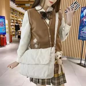 방수 엠보싱 크로스 메신저 백 데일리 하트 가방 학생