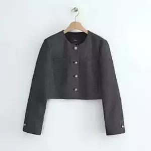 [국내백화점] 로엠 크롭 트위드자켓