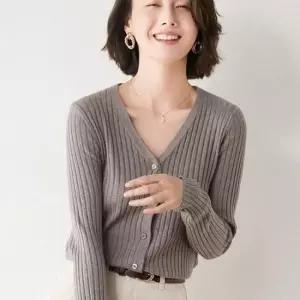 [옷은날개] 여성용 슬림핏 골지 브이넥 니트 가디건 긴팔 베이직웨어