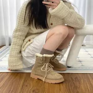 레이스업 따뜻한 둥근코 스웨이드 털워커부츠 여자 QVc7+8RVu