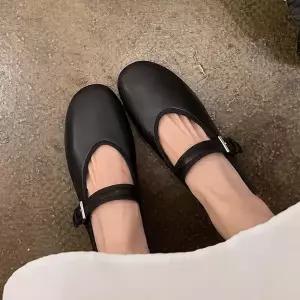 여친 스트랩힐 프렌치 러블리 신발 발레 플랫 할머니 라운드 슈즈 힐펌프스 펌프스 M스포5