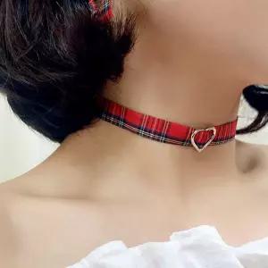 사랑의 밤 하트 초커 목걸이