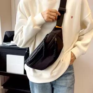 데일리마일샵  힙색 보조가방 골프 등산 슬링백 크로스백 여행용 도난방지 가방