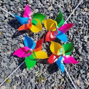 오색 플라스틱 농장 바람개비 스피너 정원장식 뱅글뱅글 팔랑개비