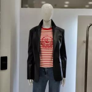 꼼빠니아양산 가볍고 부드러운 가죽자켓 CAEW9 WLJ710 450_YS