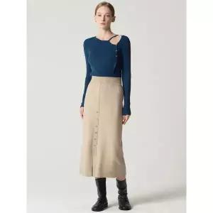 [오조크(OZOC)] 버튼 디테일 슬릿 니트 스커트 (택가격: 85000원)